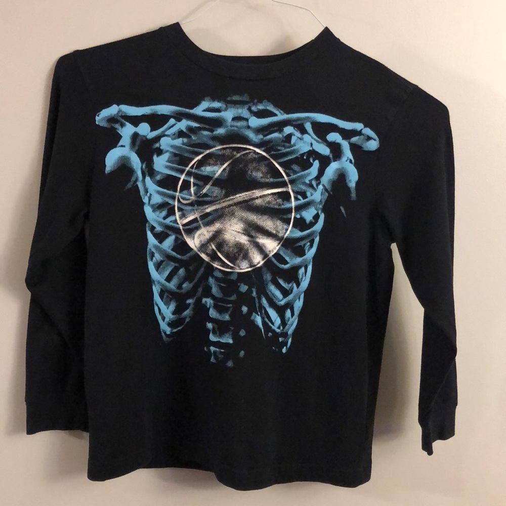 Old navy basketball long sleeve tee